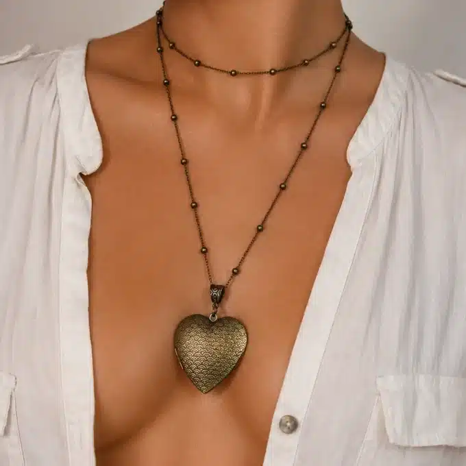 N3900c Collier Fantaisie long porte photo coeur métal bronze - Bijoux colliers femmes en ligne Ninanina