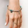 N4007b Bracelet femme boheme chic fait main en perles argentées et turquoises naturelles - Bijoux bracelet boheme chic en ligne
