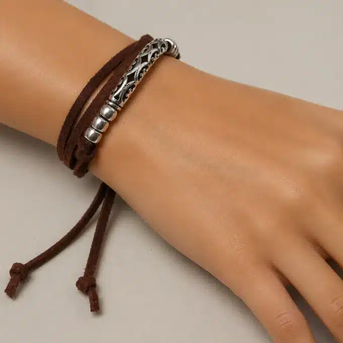 N4032a Bracelet enroulé femme perles argentées cordon daim réglable - Bijoux bracelets femmes en ligne Ninanina