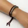 N4032c Bracelet enroulé femme perles argentées cordon daim réglable - Bijoux bracelets femmes en ligne Ninanina