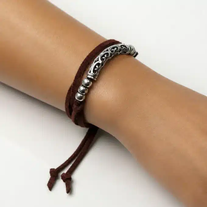 N4032c Bracelet enroulé femme perles argentées cordon daim réglable - Bijoux bracelets femmes en ligne Ninanina