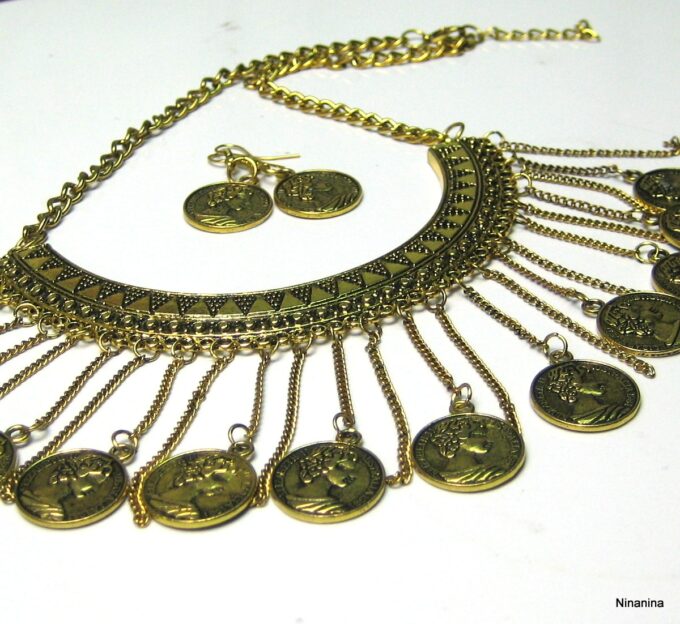 N4041c collier tribal pièces métal doré or