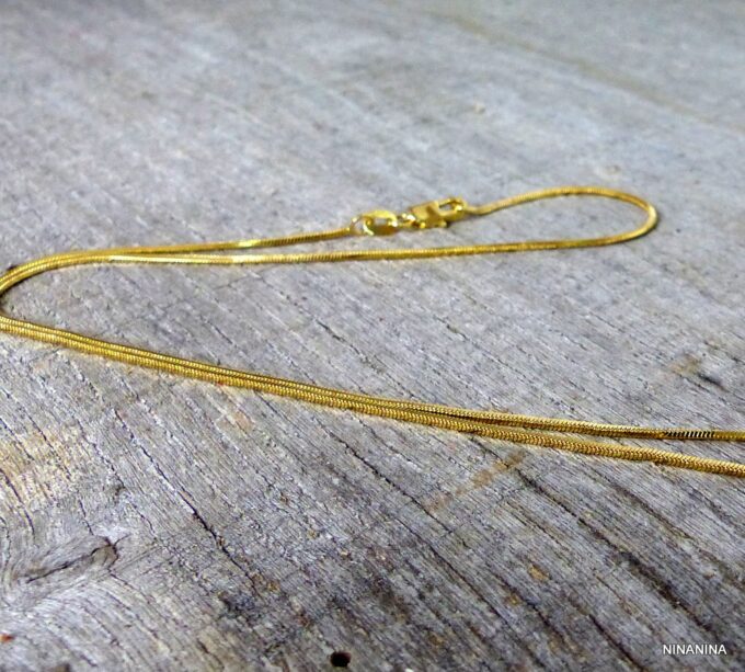 N4074terd Chaine maille serpent plaqué or