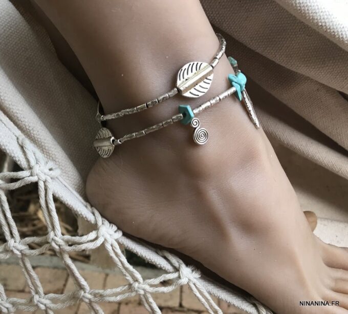 N4086j Chaine de cheville Inde en métal argenté pierres turquoises - Bijoux de pied en ligne Ninanina