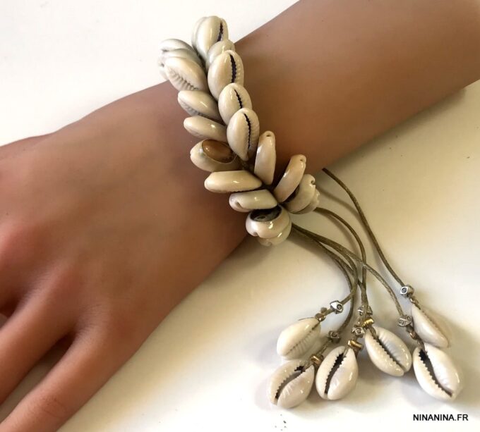 N4239a Bracelet coquillage grain de café cordon réglable - Bijoux Bracelets en ligne Ninanina