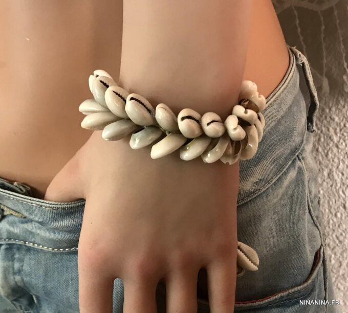 N4239b Bracelet coquillage grain de café cordon réglable - Bijoux Bracelets en ligne Ninanina
