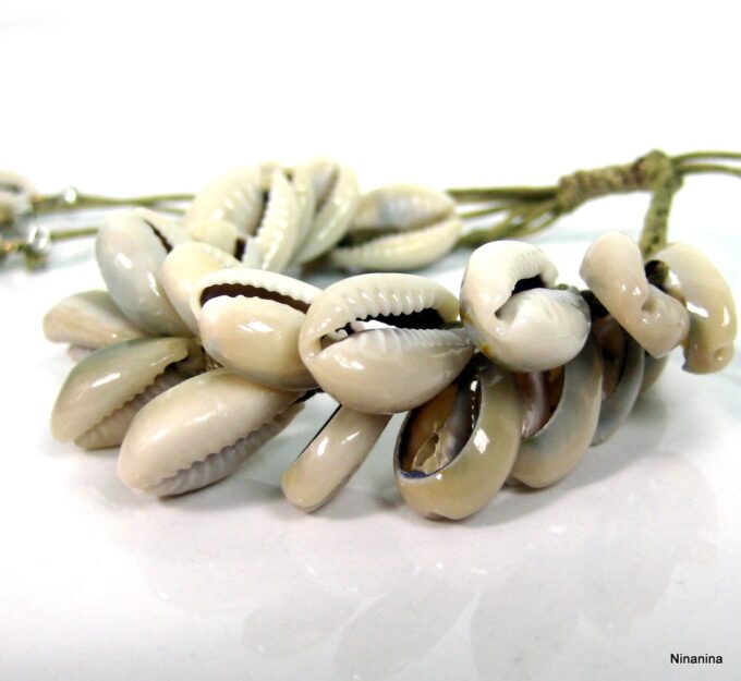 N4240n bracelet de cheville cordon coquillage grain de café