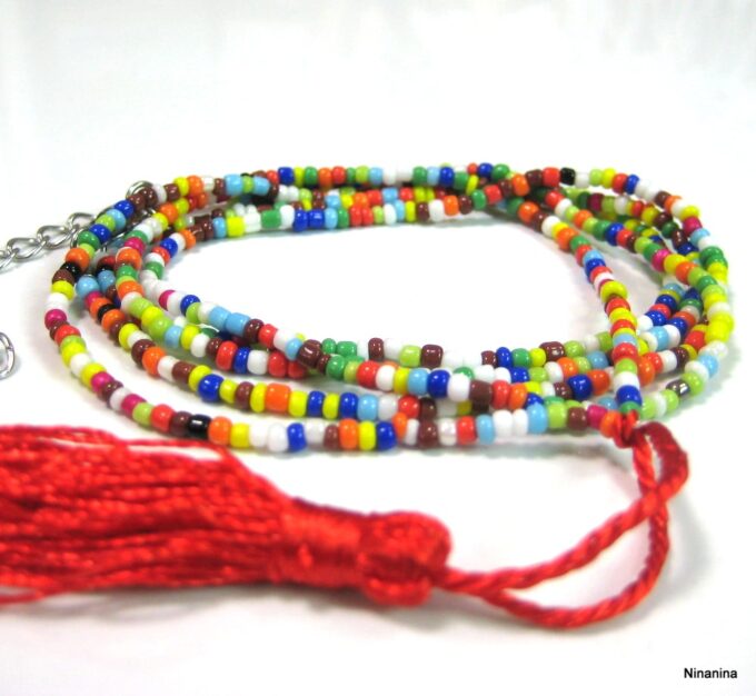 N4254c bracelet wrap rocaille multicolore pompon rouge