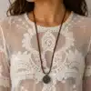N4281 Collier femme long pendentif grande pièce tribale cordon cuir - Bijoux colliers femmes en ligne Ninanina