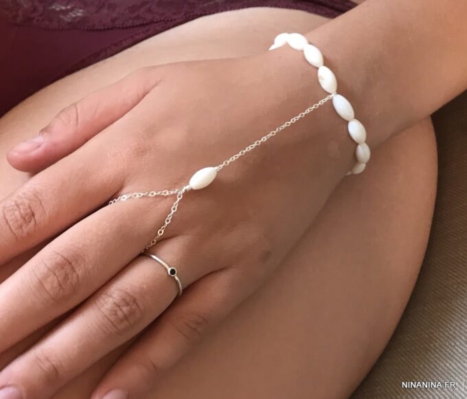 N4294e Bracelet poignet bague argent 925 et nacre - chaine de main - Bijoux Bracelets en ligne Ninanina