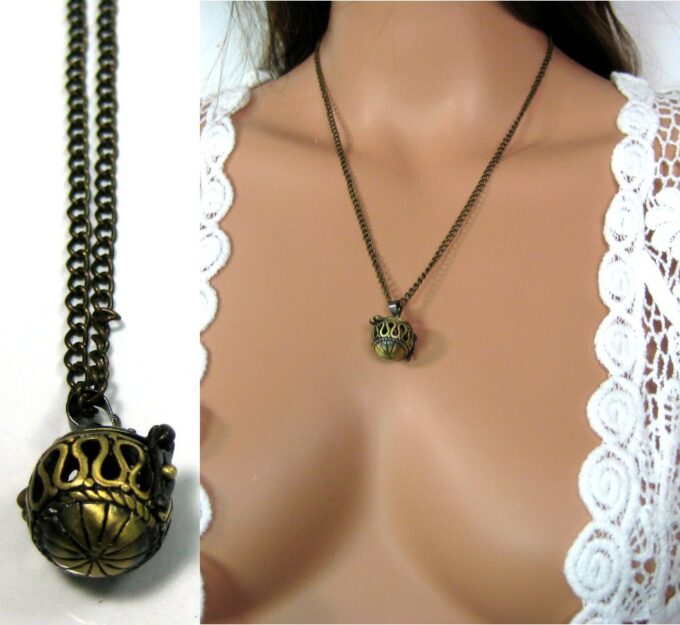 N4336c collier concrete de parfum métal bronze