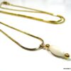 N4415a_collier_goutte_nacre_et_chaine_serpent_plaque_or