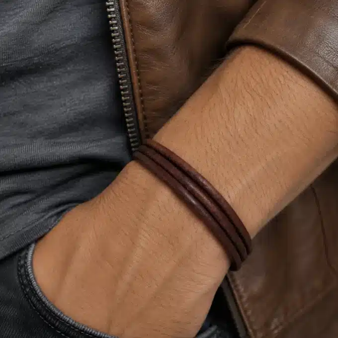N4439a Bracelet homme gros cordon cuir enroulé bouton Acier argenté - Bijoux bracelets hommes en ligne Ninanina