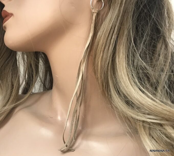N4443c Boucles d'oreilles cuir long cordon daim naturel - Bijoux Boucles d'oreilles en ligne Ninanina