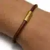 N4505c Bracelet homme cuir fermoir cylindrique Acier doré aimanté - Bijoux bracelets hommes en ligne Ninanina