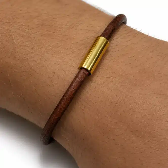 N4505c Bracelet homme cuir fermoir cylindrique Acier doré aimanté - Bijoux bracelets hommes en ligne Ninanina