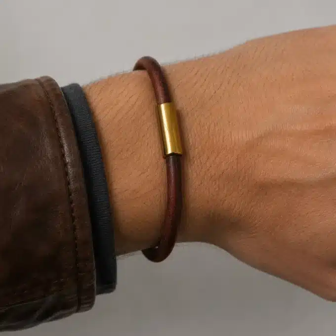 N4505d Bracelet homme cuir fermoir cylindrique Acier doré aimanté - Bijoux bracelets hommes en ligne Ninanina