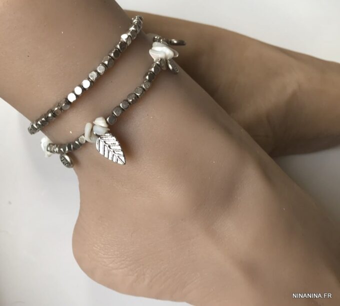 N4549 Bracelet cheville boheme chic double tours nacre blanche - Bijoux de pied en ligne Ninanina