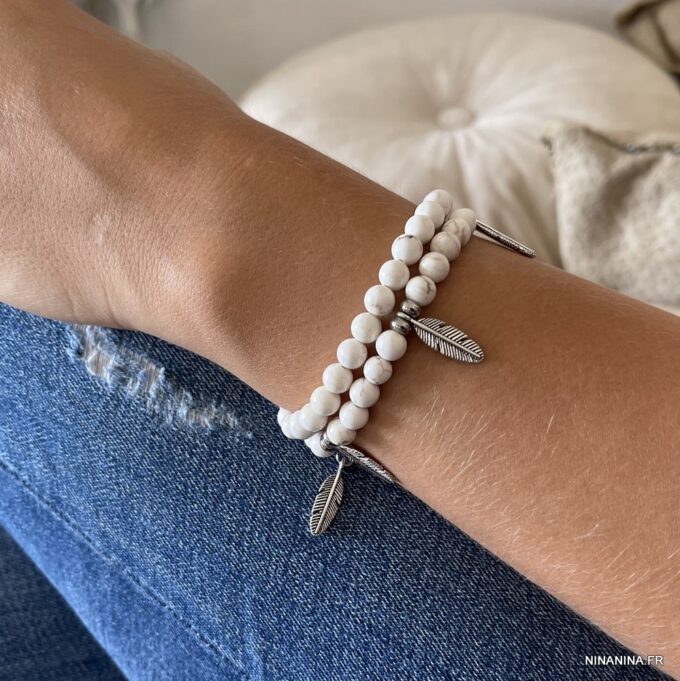 N4590a Bracelet perles blanches femme double tour plumes - Bijoux Bracelets en ligne Ninanina
