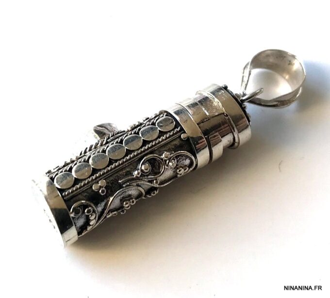 N4611d Pendentif funéraire Argent 925 et pierre Grenat rouge - Bijoux Funéraires en ligne Ninanina