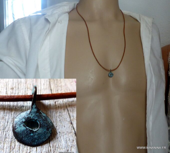 N4631b Collier cordon cuir homme pendentif tribal turquoise patiné - Bijoux Colliers en ligne Ninanina