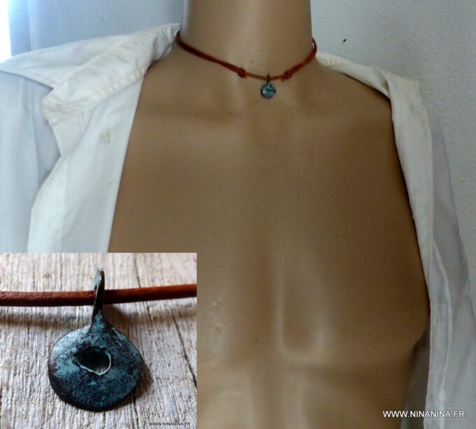 N4631i Collier cordon cuir homme pendentif tribal turquoise patiné - Bijoux Colliers en ligne Ninanina