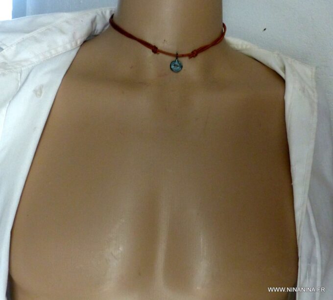 N4631m Collier cordon cuir homme pendentif tribal turquoise patiné - Bijoux Colliers en ligne Ninanina