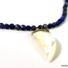 N4811g_collier_cordon_lapis_lazuli_dent_requin_nacre_blanche
