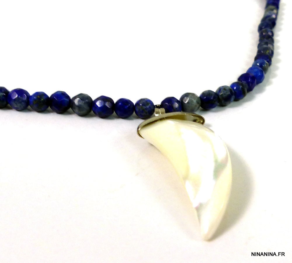 Collier lapis lazuli femme pendentif dent de requin nacre blanche – Image 2