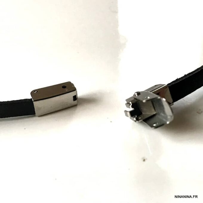 N4827c Bracelet coordonnées gps homme gravés sur lacet cuir - Bijoux Bracelets personnalises en ligne Ninanina