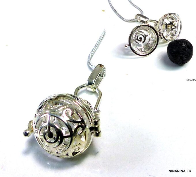 N4890o Collier long sautoir diffuseur de parfum métal argent
