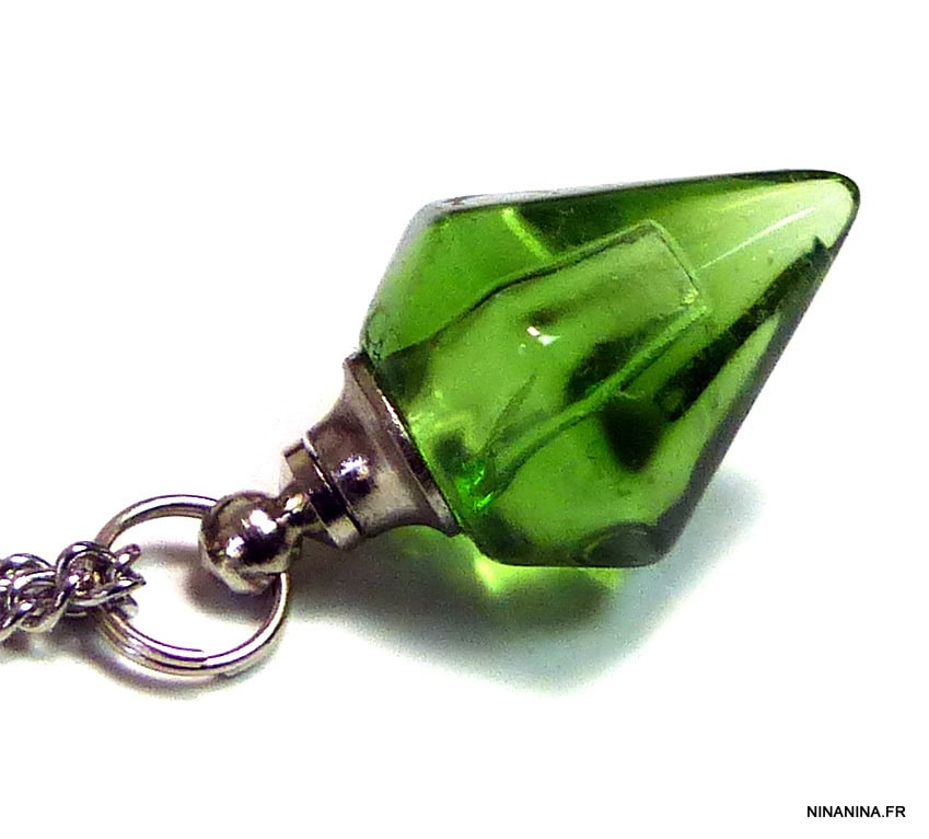 Pendentif Flacon Parfum vert rechargeable En Verre - Collier long sautoir artisanal – Image 8