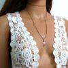 N4901d collier cordon cuir fiole parfum goutte rose