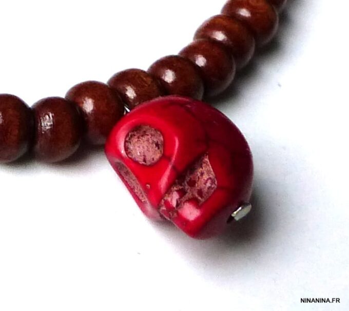 N4920b collier homme perles bois tête de mort rouge