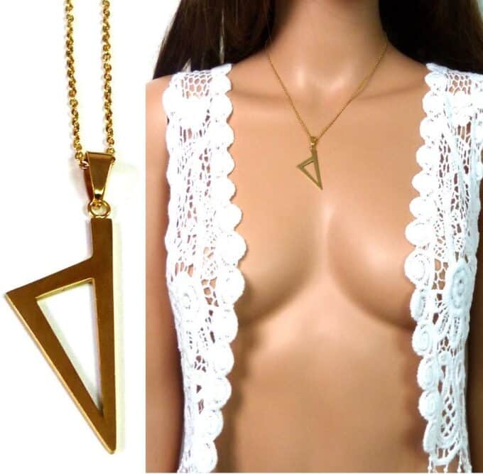 N4936 Collier pendentif Corse stylisé en forme de triangle en acier inoxydable doré artisanal - Bijoux colliers en ligne Ninanina
