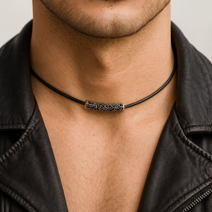 N4986d Collier cordon cuir artisanal - perle tube argent 925 massif filigranée - Bijoux Colliers cordons en ligne Ninanina