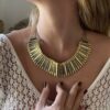 N5004c Collier Plastron Doré Ras de Cou Or Pour Femme - Bijoux Colliers Plastrons Ethniques en ligne Ninanina