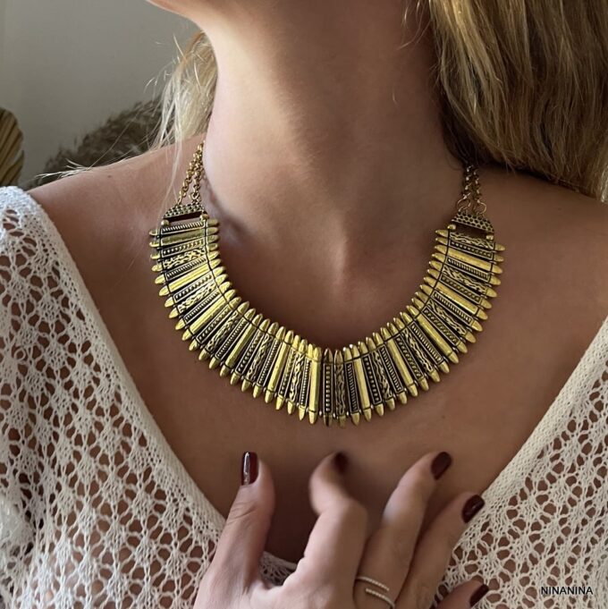 N5004c Collier Plastron Doré Ras de Cou Or Pour Femme - Bijoux Colliers Plastrons Ethniques en ligne Ninanina