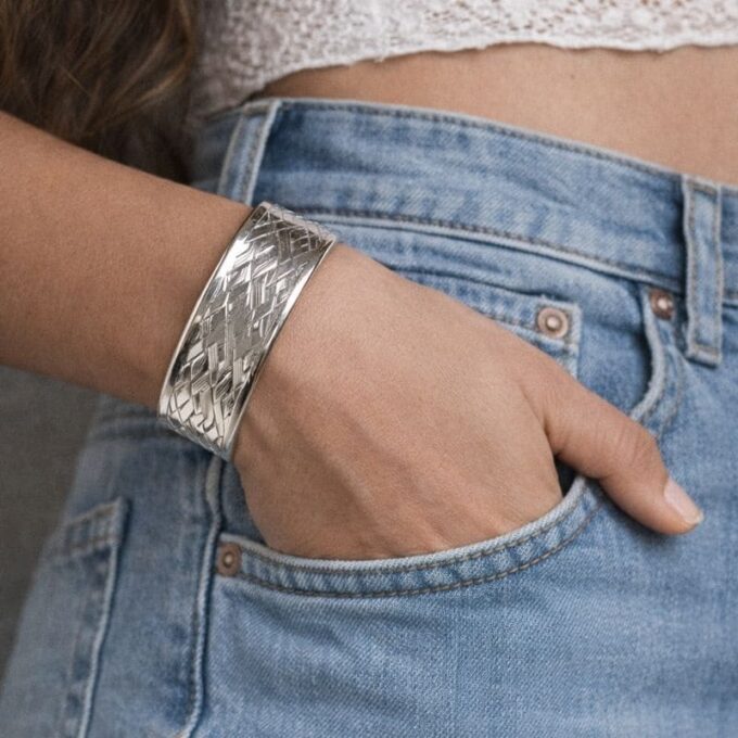 N5039a Bracelet Manchette Large Plaqué Argent plaqué motif tressé - Bijoux Bracelets manchettes en ligne Ninanina