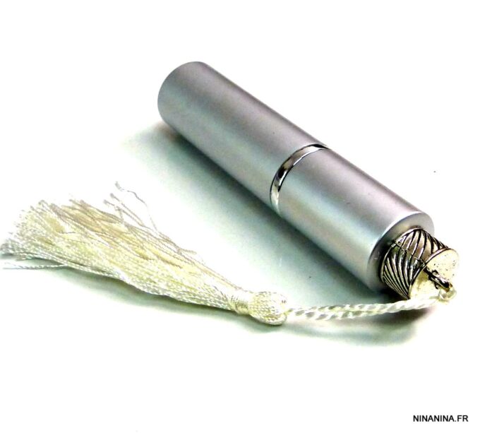 N5089 Vaporisateur de parfum de sac pompon blanc