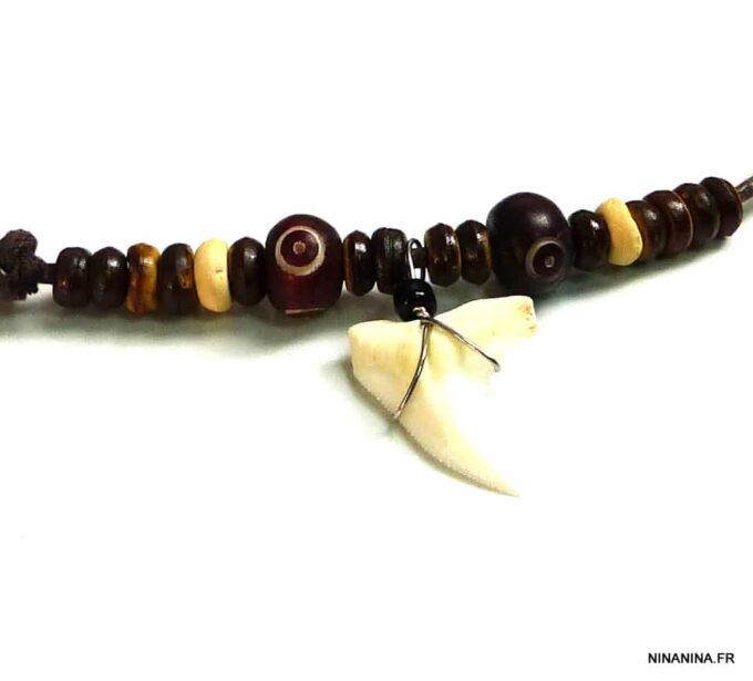 N5106C Collier cordon dent de requin