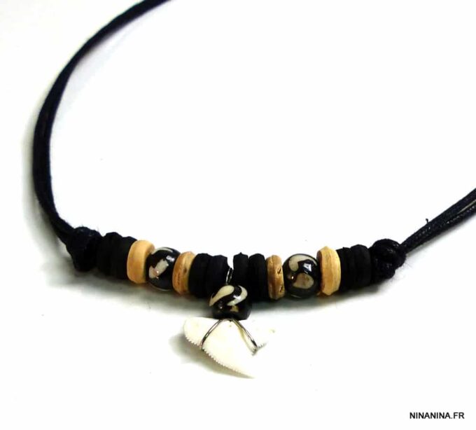 N5107b Collier cordon dent de requin
