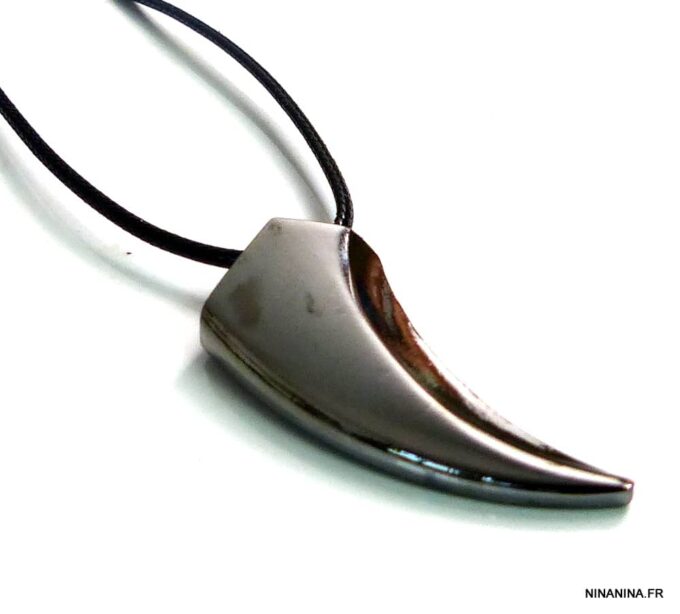 N5162c Collier cordon dent de requin hématite