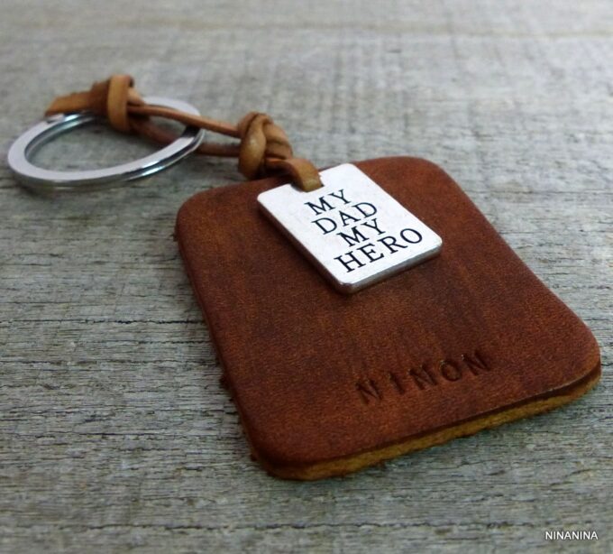 N5271a porte clé cuir MY DAD MY HERO papa mon héros