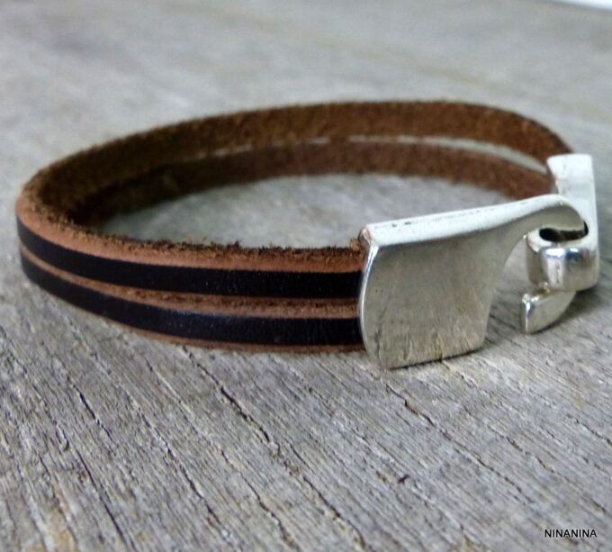 N5281a Bracelet homme lacet cuir efrmoir crochet métal argenté
