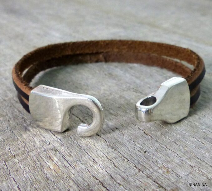 N5281b Bracelet homme lacet cuir efrmoir crochet métal argenté