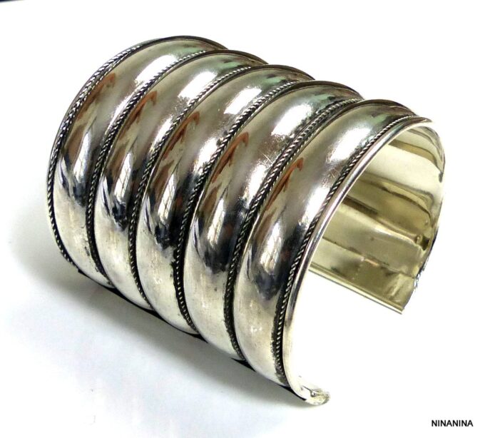 N5307 Manchette tribale kuchi métal argenté