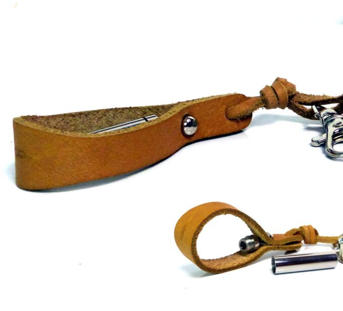 N5441 porte clé homme bijou de sac femme cuir multi pendentif parfum ou message acier inoxydable