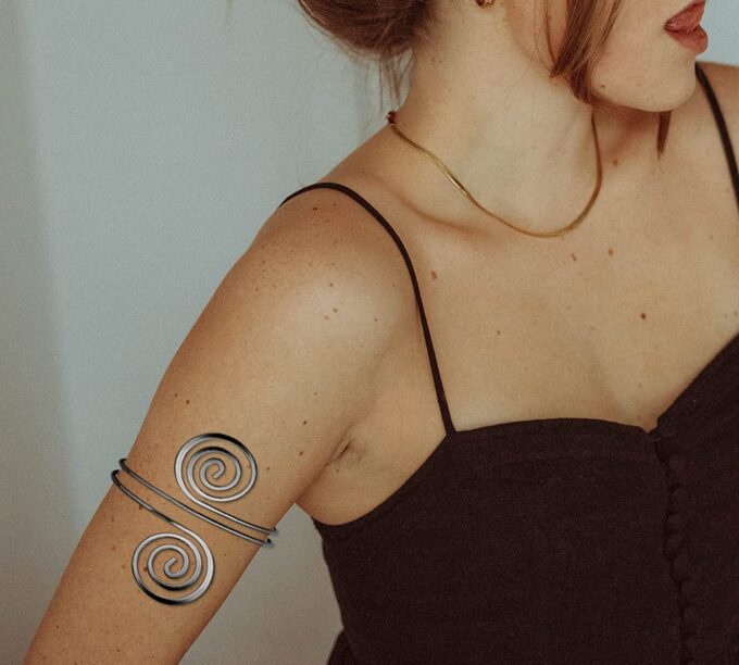 N5495O Bracelet de bras (biceps) en métal doré NINANINA