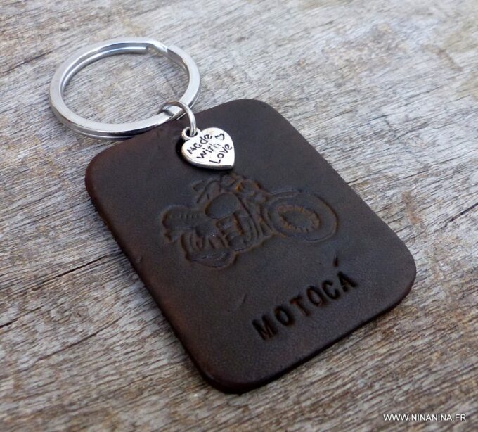 N5518 Porte clé homme cuir moto gravée personnalisé - Bijoux Accessoires Porte clés en ligne NINANINA